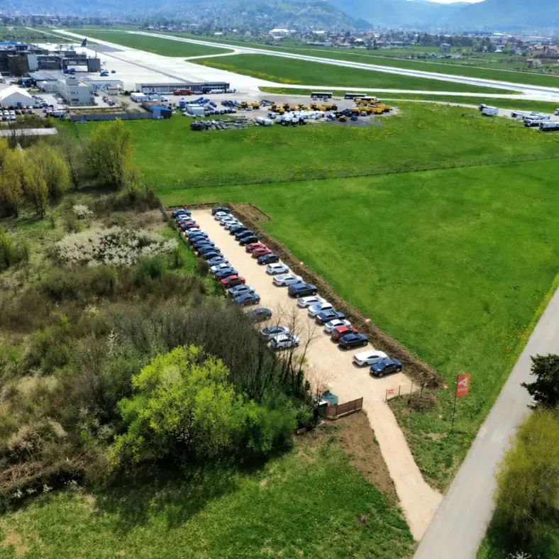 ZONA parking aerodrom Sarajevo thumbnail 3